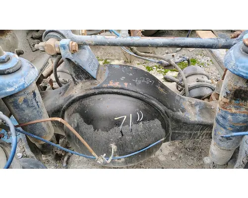 Meritor/Rockwell SQ100R Axle Housings (Rear)