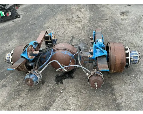 Meritor/Rockwell SQ100R Axle Housings (Rear)