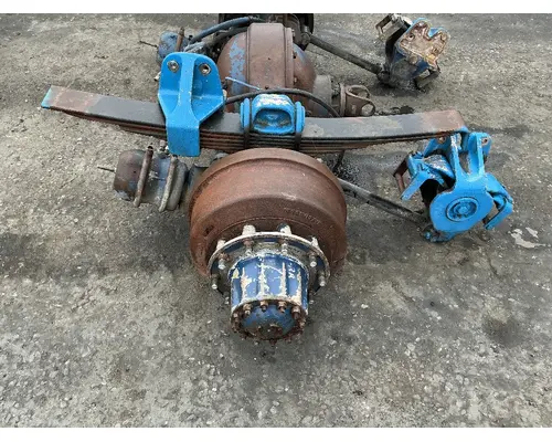 Meritor/Rockwell SQ100R Axle Housings (Rear)