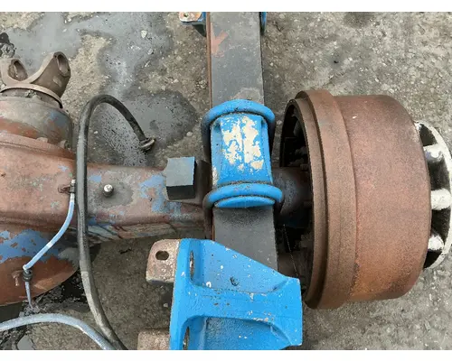 Meritor/Rockwell SQ100R Axle Housings (Rear)