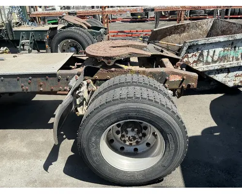 Meritor/Rockwell SQ100R Axle Housings (Rear)
