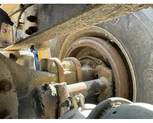 Meritor/Rockwell SQ100R Axle Housings (Rear)
