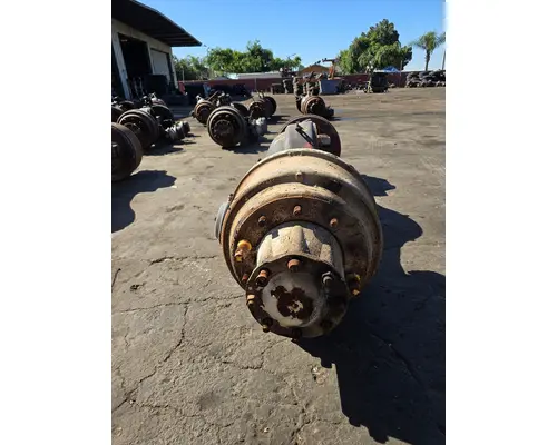 Meritor/Rockwell SQ100R Axle Housings (Rear)