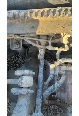 Meritor/Rockwell SQ100 Axle Housing (Front)