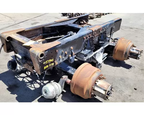 Meritor/Rockwell SQ100 Cutoff Assembly (Housings & Suspension Only)