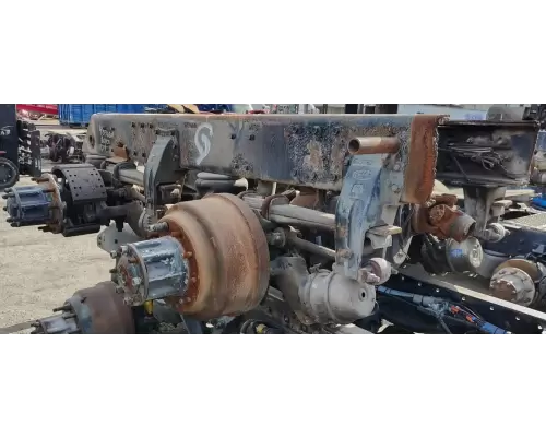 Meritor/Rockwell SQ100 Cutoff Assembly (Housings & Suspension Only)