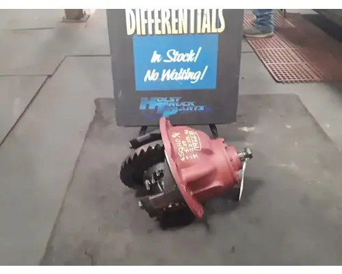 Rears (Rear) Meritor/Rockwell SQHDRR Holst Truck Parts