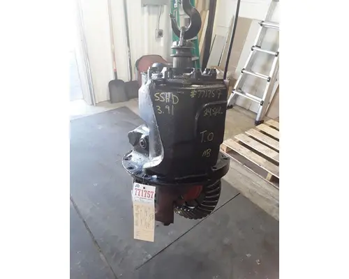 Rears (Front) Meritor/Rockwell SSHD Holst Truck Parts