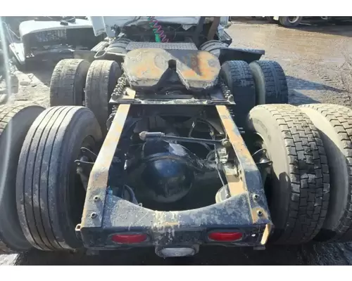 Cutoff Assembly (Housings & Suspension Only) Meritor/Rockwell RT40-145 Complete Recycling Group LLC