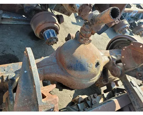 Axle Housing (Front) Meritor/Rockwell SQHD Garabedian Equipment Company, Inc - Fresno