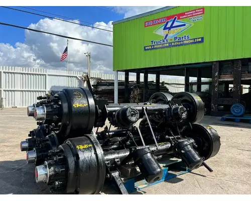 Trailer MERITOR 102&rdquo; PILOT HUBS 4-trucks Enterprises LLC