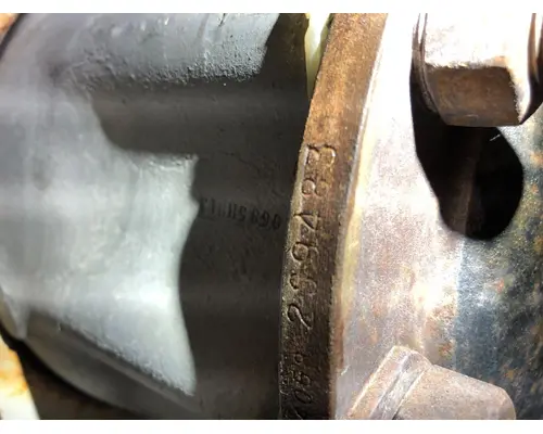 Meritor 3206B1016 Axle Shaft