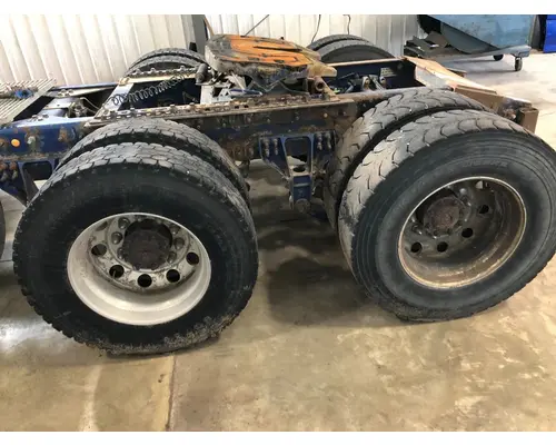 Meritor RT46164 Cutoff Assembly (Housings & Suspension Only)