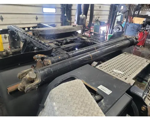 Drive Shaft, Rear Meritor RDSRPL25 Vander Haags Inc Cb