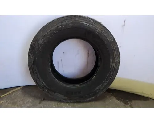 Tires MICHELIN 11R22.5 LKQ Western Truck Parts