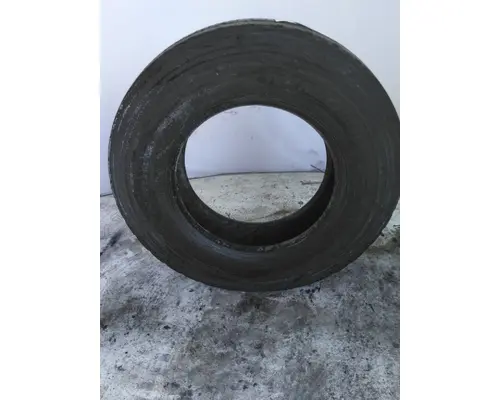 Tires MICHELIN 275/80R22.5 LKQ Western Truck Parts