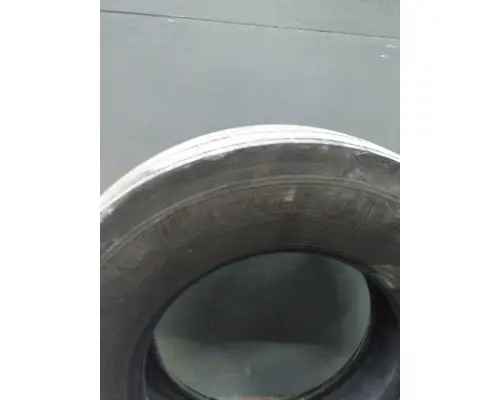 Tires MICHELIN 275/80R22.5 LKQ Geiger Truck Parts