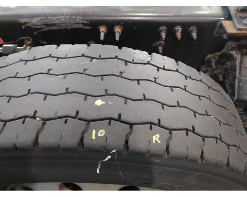 Tires MICHELIN 275/80R22.5 LKQ Thompson Motors - Wykoff