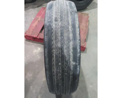Tires MICHELIN 275/80R22.5 LKQ Thompson Motors - Wykoff