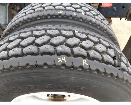 Tires MICHELIN 295/75R22.5 LKQ Thompson Motors - Wykoff