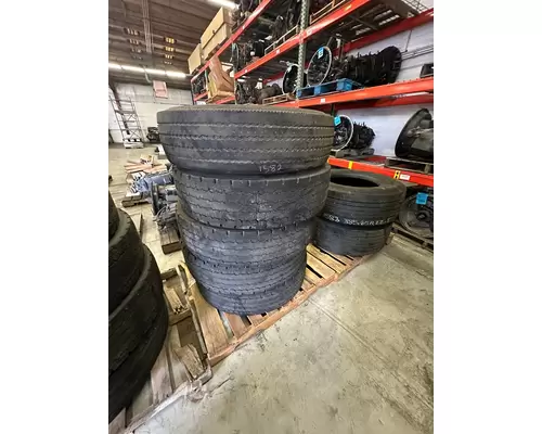 Michelin XDN2 - 11R22.5 Tires