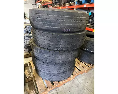 Michelin XDN2 - 11R22.5 Tires