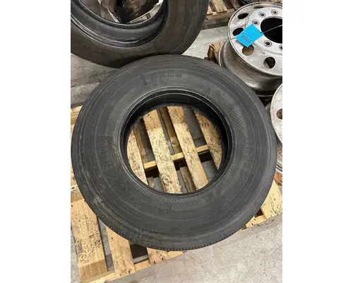 Michelin XZE2-11R22.5 Tires
