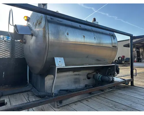 Body / Bed MISC. EQUIPMENT FLAT BED Dutchers Inc   Heavy Truck Div  Ny