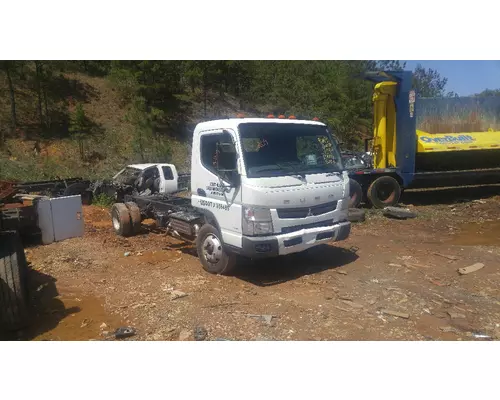 Cab MITSUBISHI FUSO  FE160 Crest Truck Parts