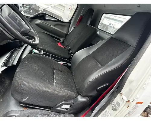Seat, Front MITSUBISHI FUSO FE-160 Dutchers Inc   Heavy Truck Div  Ny