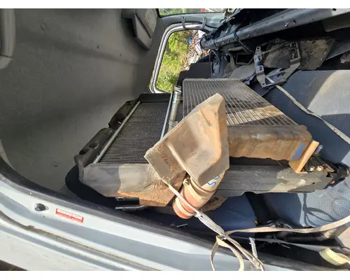 Radiator MITSUBISHI FUSO FE-SP Crest Truck Parts