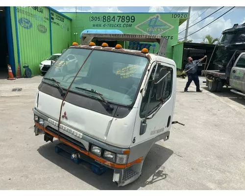 Cab MITSUBISHI FUSO FE-SP 4-trucks Enterprises LLC