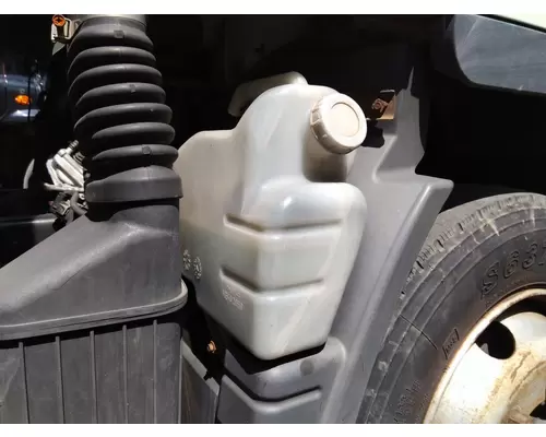 Radiator Overflow Bottle MITSUBISHI FUSO FEC72S LKQ Heavy Truck Maryland