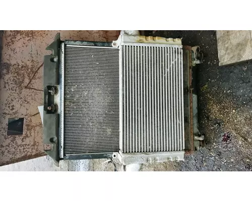 Radiator MITSUBISHI FUSO FEC92S Camerota Truck Parts