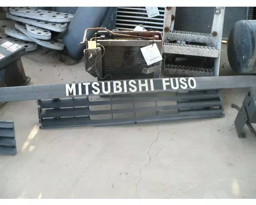 Grille MITSUBISHI FUSO FK415 LKQ Heavy Truck - Goodys