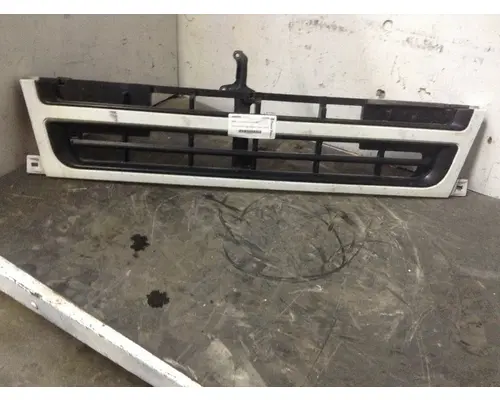Grille MITSUBISHI FUSO FM657 Vander Haags Inc Cb