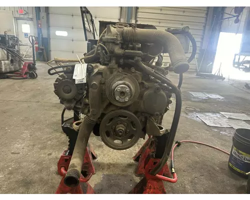 Mitsubishi 4D32 Engine Assembly