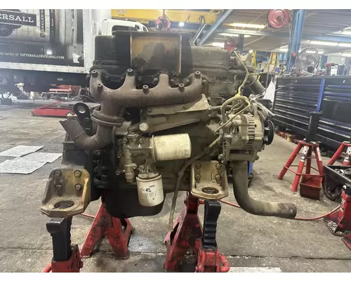 Mitsubishi 4D32 Engine Assembly