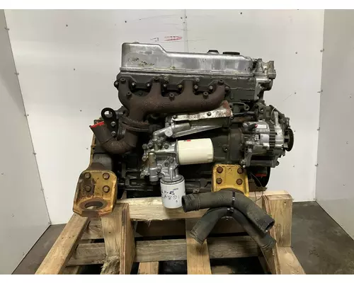 Mitsubishi 4D32 Engine Assembly