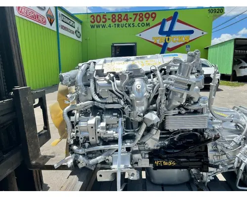 Mitsubishi 4M50-3AT8 Engine Assembly