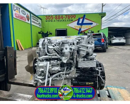 Mitsubishi 4M50-3AT8 Engine Assembly