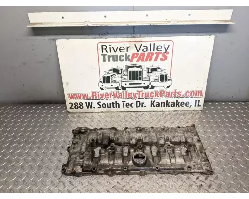 Mitsubishi 4M50-8AT8 Valve Cover