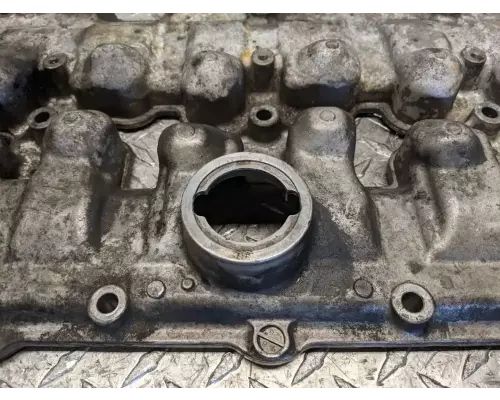 Mitsubishi 4M50-8AT8 Valve Cover