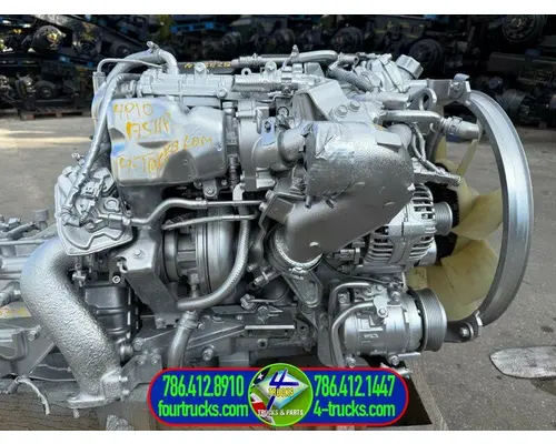Mitsubishi 4P10 Engine Assembly