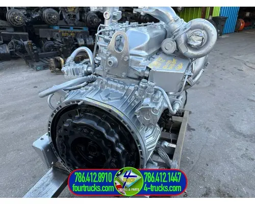 Mitsubishi 6D16 Engine Assembly