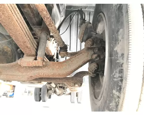 Mitsubishi F040T Axle Assembly, Front (unused)