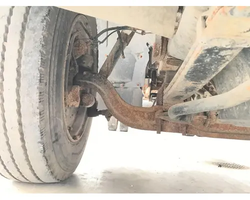 Mitsubishi F060T Axle Assembly, Front (unused)