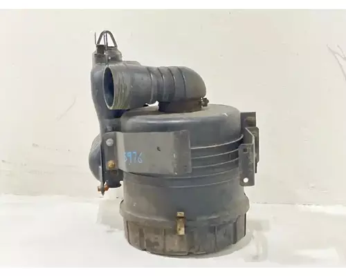 Mitsubishi FE-84D Air Cleaner