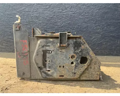 Mitsubishi FE649 Battery Box