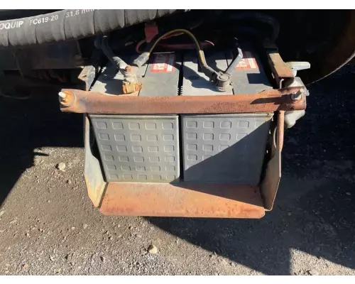 Mitsubishi FE85D Battery Box